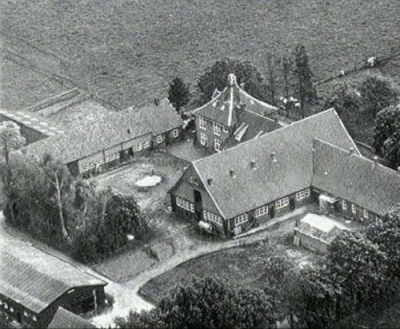 elsendorp-100-historie-annehoeve-dompt-bovenaf