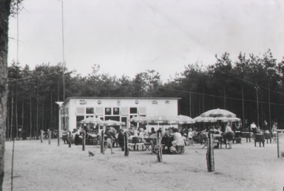 elsendorp-100-historie-speeltuin-terras